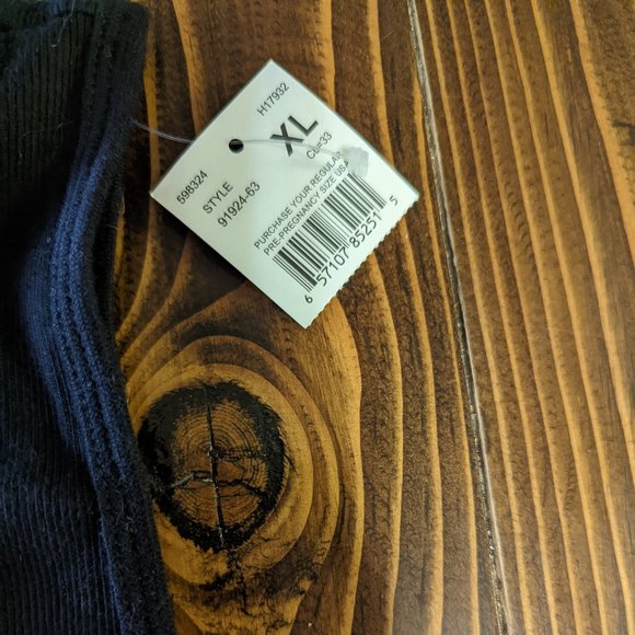 NWT Motherhood Maternity Due in January Tank - Picture 2 of 6